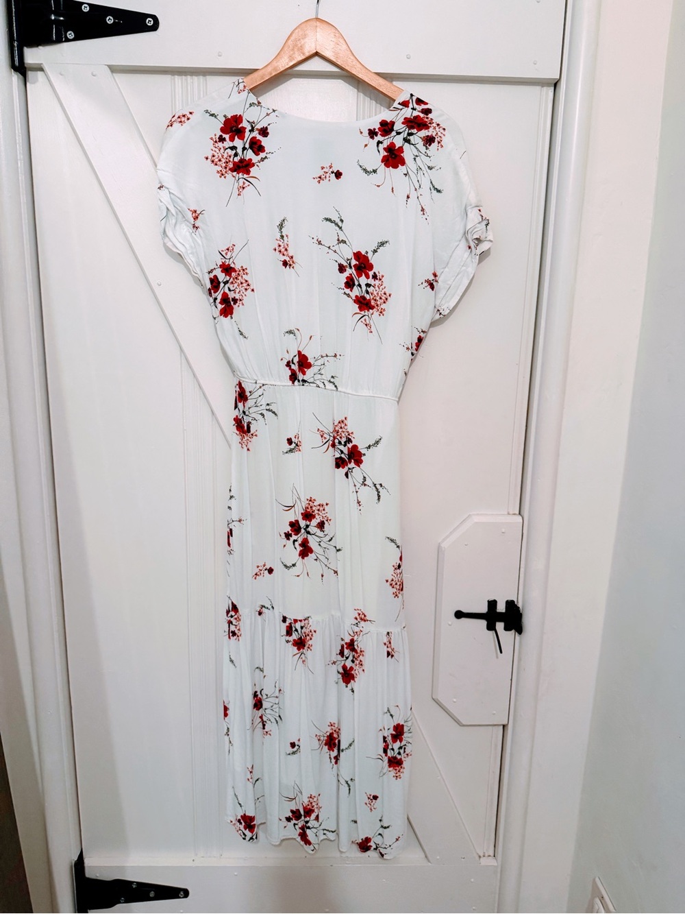 Taylor White Maxi Dress with Red Floral Print - Picture 4 of 5